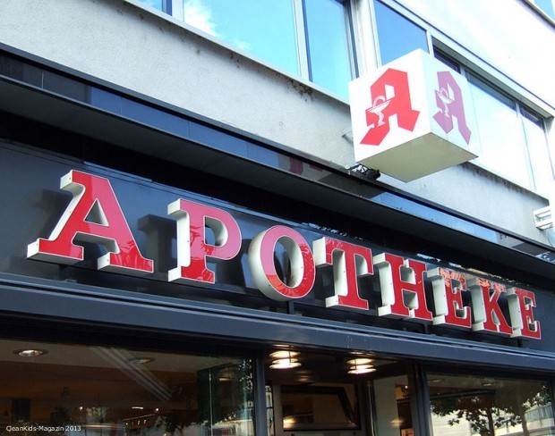 761px-Apotheke