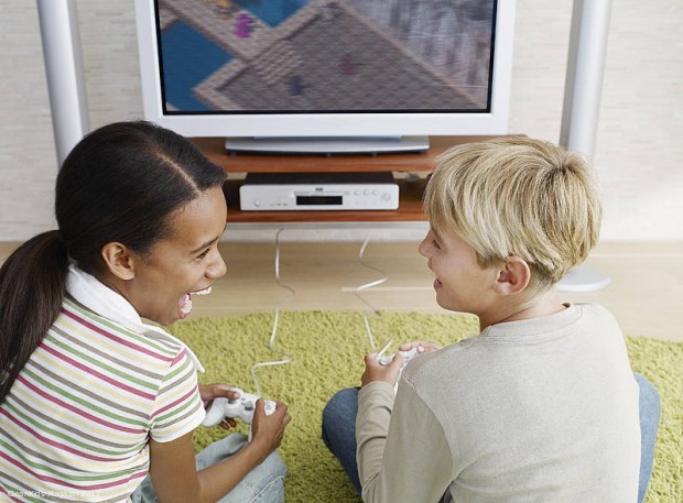 Spielekonsolen: Eltern sollen bei neuen Konsolen auf Datenschutz achten - Bild: Quelle „SCHAU HIN!“