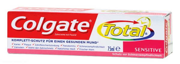 In der Laboranalyse zeigte sich, dass in der Zahncreme Colgate Triclosan enthalten ist.  Foto: ÖKO-TEST