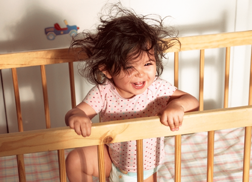 Mit Pampers Baby-Dry fröhlich tanzend durch den Sommer