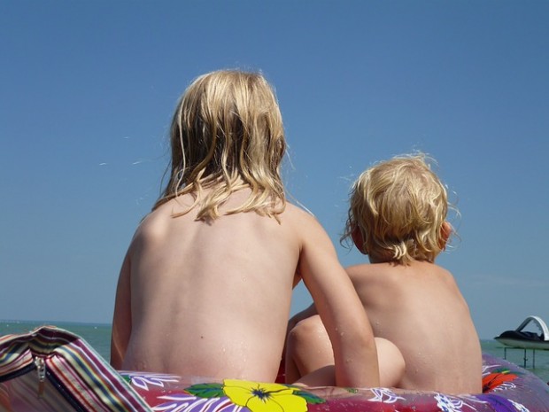 In der Kindheit und Jugend erworbene UV-Schäden der Haut sind ganz maßgeblich für das spätere Entstehen von Hautkrebs verantwortlich