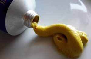 Bisphenol F (BPF) in Senf.