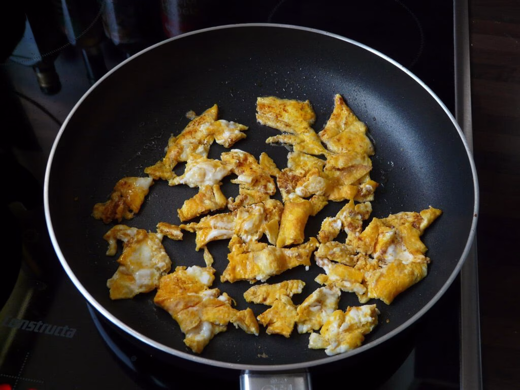 Ewigkeitschemikalien PFAS beim Braten und Backen vermeiden