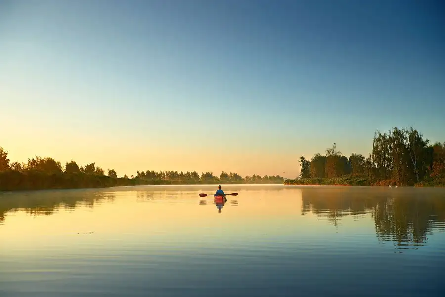 Ein besonderes Erlebnis im Naturpark Flusslandschaft Peenetal: die Sonne aufgehen sehen und die Natur erwachen hören. Ein besonderes Erlebnis im Naturpark Flusslandschaft Peenetal: die Sonne aufgehen sehen und die Natur erwachen hören.
