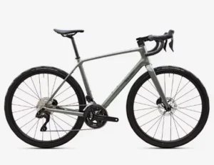 Decathlon hat einen Rückruf für das Rennrad VAN RYSEL Endurance herausgegeben
