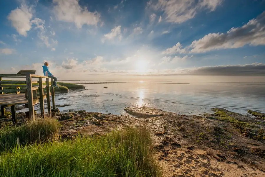 Frühaufsteher werden auf Amrum im Herbst mit diesem Sonnenaufgang belohnt. Frühaufsteher werden auf Amrum im Herbst mit diesem Sonnenaufgang belohnt.